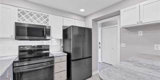 12500 Edgewater Drive Gallery 7