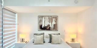 9901 Bay Harbor Gallery 11
