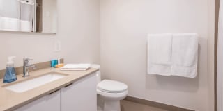 660 Washington Gallery 54
