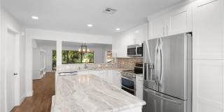 2225 SW Creekside Drive Gallery 26