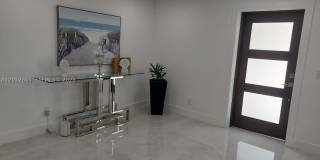 320 SE 15 PL Gallery 4