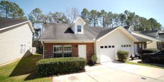 3 bed / 3 bath Townhome with Garage Gallery 1