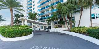 7501 E Treasure Dr Gallery 1
