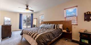 1060 N Hermitage Avenue Gallery 11