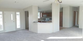 BIG 1,800 sq ft 3 Bedroom, 2 bath + office / den (could be a 4th bedroom) Gallery 1