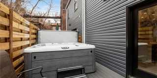 240 E Jefferson St Gallery 7