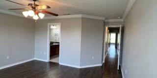 Spacious 4 Bedroom in South Crestview Gallery 21