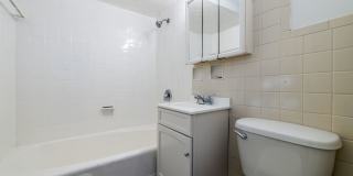 7101 S Artesian Chicago Lawn Apartments Gallery 3