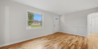 8037 Crescent Road Gallery 8