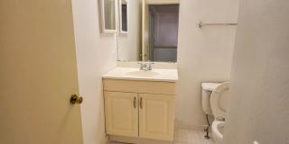 Fantastic 3br End-Unit Town Home in highly sought Silver Spring Neighborhood - Ready mid-June Fantastic 3br End-Unit Town Home in highly sought Silver Spring Neighborhood - Ready mid-June Gallery 52