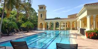 Seasonal Short-Term 4 Bedroom 3 Bathroom Heated Pool Home located in Venetian Golf & River Club! Gallery 10