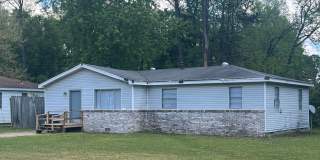 $1,195 - 3 Bedroom 1.5 Bathroom House In Jacksonville Gallery 1