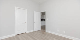 1013 Northside Drive Gallery 26