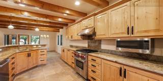 Beautiful Santa Fe Home Just 1.1 Miles from the Plaza Gallery 12