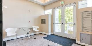 401 N Serrano Ave Gallery 12