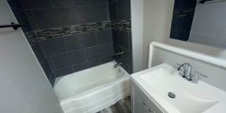 Updated 2 bedroom 1 bath home for rent Gallery 12