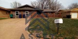 Beautiful 4-Bedroom Available Now! Gallery 1