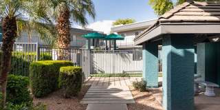 Camelback Cove Apartments Gallery 37