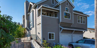 Updated Condo in University Heights Gallery 1