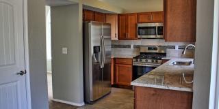 4 bed 3 bath Stonegate home across from park Gallery 9
