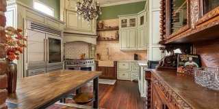 1229 ANNUNCIATION Street Gallery 6