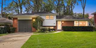 221 W Sheridan Place Gallery 1