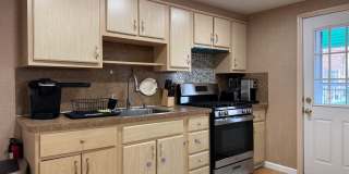 2726 S 8TH Street Gallery 10