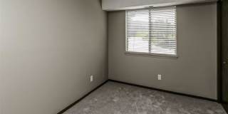 Edgewater Court Apartments Gallery 23