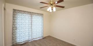 Spacious 4 Bedroom in Mid-Town Fort Collins Gallery 12