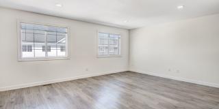 3 Bedroom Town Home Gallery 15