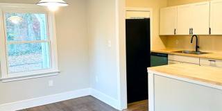 Beautiful Three Bedroom Single Family House Gallery 7
