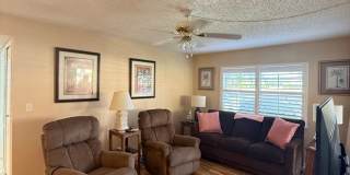 1 bed 1 bath FURNISHED unit in Whiskey Creek Gallery 3