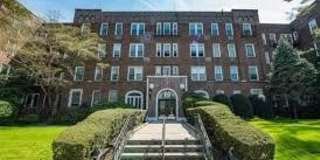 180 Hilton Avenue Gallery 1