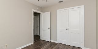 402 Ariana Avenue Gallery 12