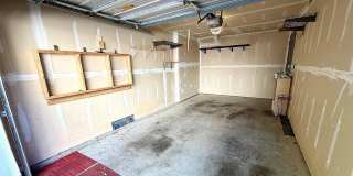 Room in 2 Bedroom Home at Donatello Ave Gallery 23