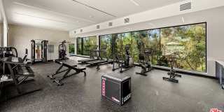 505 S Barrington Ave unit: 106 Gallery 31