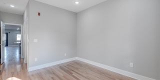 2113 W MASTER STREET Gallery 4