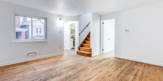 AVAILABLE JUNE 2026! - 2 Bedroom Suburban Vibes in the HEART of the City!! Gallery 7