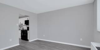 The Warwick Gallery 17