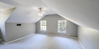 Spacious 4/3 bathroom Home Gallery 15