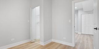 1558 W Juneway Terrace Gallery 7