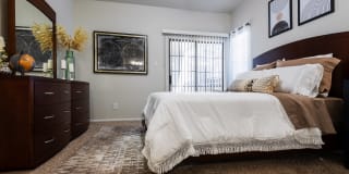 Arboretum Oaks Gallery 60