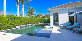 ** YOU WANT LUXURY AT ITS FINEST**ABSOLUTELY STUNNING ENTERTAINMENT 4\5 MOORINGS HOME ** Gallery 11