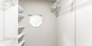 5335 LAKE COVE Court Gallery 18