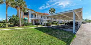 Furnished 2 Bedroom | 2 Bath - Lake Views Gallery 1