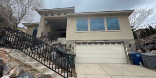 3 bed 3 bath home - Located just below The D sign! MUST SEE PICTURES! Gallery 1