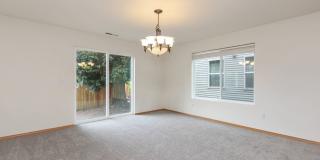 4Bd Spacious Bothell Home Gallery 8