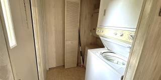 FIRST MONTH RENT FREE! Cute and Quiet 2/2 in N. Ft. Myers Gallery 12