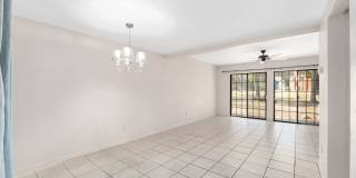 Spacious 3/3 townhome-style condo in Rockwood Villas with washer/dryer Gallery 23