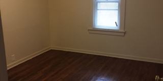$860.00 2 bedroom, 1 bath with a garage located in Burton Gallery 1